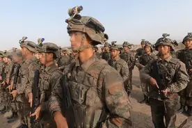 解放军空军最强特种部队！雷神突击队换装全套星空迷彩图片