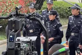 万茜《人民警察》路透，真人版兔子警官来啦图片