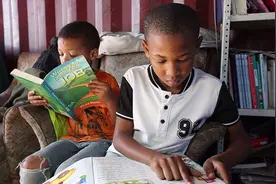 疫情下南非贫困儿童的国际儿童节图片