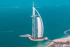 迪拜，极度缺水，到处都是沙子，为何还能这么有钱？图片