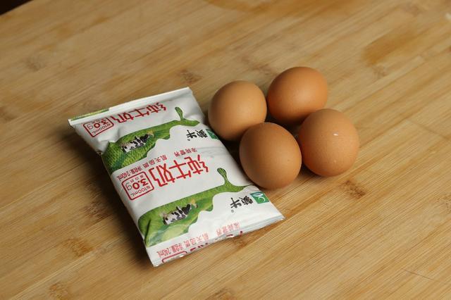 原来用电饭煲做蛋糕这么简单，牢记这3点，蓬松暄软，零失败