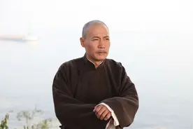 马晓伟：演技不输周里京，比唐国强还帅，如今过得低调幸福图片