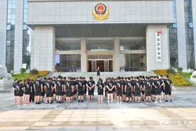 实抓、严训、真考！华容公安全警实战大练兵之基本体能篇图片