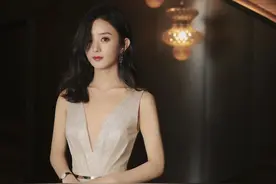 赵丽颖产后复出红毯造型太有韵味，比以前更美图片