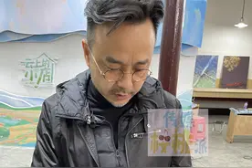 汪涵在长沙农村开店，坚持素颜出镜还现场抠脚，变成乡野知心大哥图片