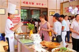 选择南充新东方烹饪学校小吃培训班，快速成就您的创业梦想！图片
