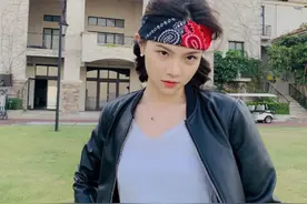 《我成了他的班主任》：什么？英雄救美救下的软妹竟是老师？图片