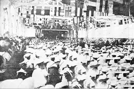 民国全运会趣史，场上足球全武行，场下观众拿机枪，不服就要突突图片