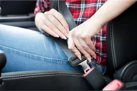 汽车开了一段时间发现安全带回弹无力？几个小妙招就能解决图片