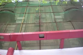 不该惜字如金，理当为“江苏酒家“脸皮”镌刻铭牌图片