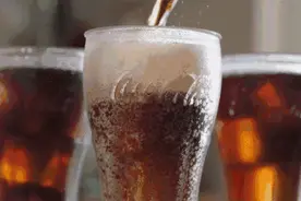 外国人把可口可乐不叫Coca-cola，而用另外一个词！图片