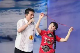 国家一级演员：因买不起房，放弃名利回农村，如今下地放牛成日常图片