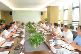 中国船级社总裁莫鉴辉一行赴招商检测认证（重庆）有限公司调研图片