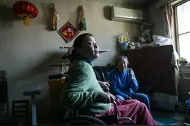 得罪人多可怕？姐姐在北大坠崖，妹妹在清华中毒，智商7岁难自理图片