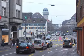 瑞士“富庶之城”，汇聚120多家银行总部，“隐形富翁”无处不在图片