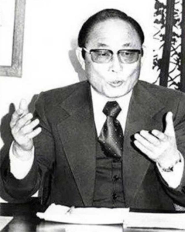 从“公主”到孤儿，从韩国总统到阶下囚，朴槿惠为何如此命苦？