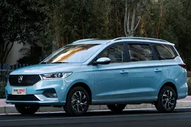 新款宝骏360上市：低至5.98万起步，还能否扭转颓势？图片