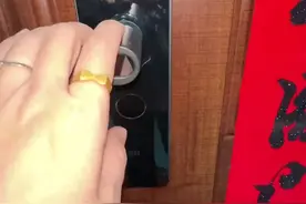 进门看电视而不是看沙发，这是约定俗成的吗？来听听老师傅如何说图片