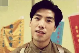 乌鸦哥张耀扬满头银发网友称像70岁 同场吴启华尽显斯文图片