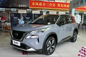 全新换代油耗出色，带7座的高配置日系热销SUV，实拍日产奇骏图片
