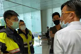 52岁知名男星与物业起冲突，被对方推搡还受伤，9公分伤痕太吓人图片