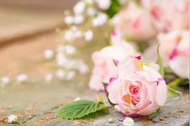 女人对你动情了，会释放三个信号暗示你图片