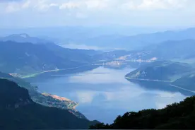 本溪观音阁水库库上行，一览才窑 北甸 马城子 二道河子沿湖美景图片