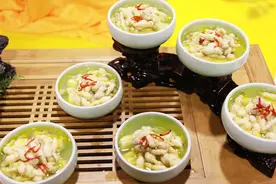 连云港有种特色美食：用虫子肉做菜，过千元一盘，食客都赞不绝口图片