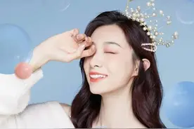 跳高女神胡麟鹏过生日，拍写真照留念，跟仙女一样美了图片