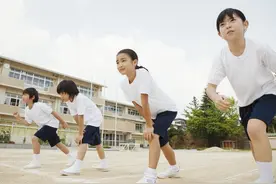 写给即将上小学的孩子们，这四条生活箴言，值得家长读给孩子听图片