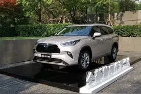 2.5L混动百公里5.3个油 还带电四驱 第四代汉兰达又要卖爆的节奏？图片