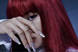 BLACKPINK回归预告第一弹！据说只有LISA是假发？！太有画面感了图片