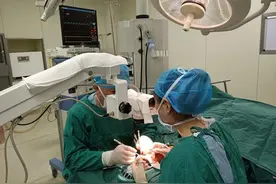 【医疗案例】电锯伤后肌腱断，显微缝合显身手图片