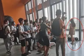 广州漫展事件持续发酵！16岁女网红为了蹭热度，毫无底线图片