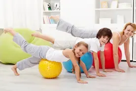 宝宝腿部有‍这两个特点，以后多半长得高，而且还是大长腿图片