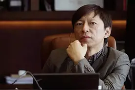 张朝阳每天仅睡四小时：搜狐尚能饭否？图片