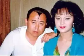 1996年，潘长江闹离婚，杨云直怼：我跟你厕所住了8年，凭什么？图片