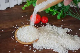 饭店里的大米又香又甜，这是怎么蒸出来的？原来有不少小心机图片