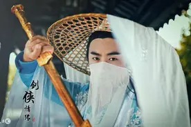 小说：小时候都有过被大公鸡追啄的经历吧图片