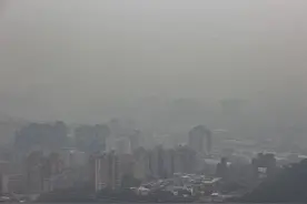 台北101在雾霾中消失 这次还赖大陆吗？厦门：我们空气质量优图片