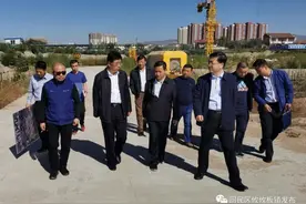 【要闻】市纪委白永平书记深入什拉门更村调研指导回迁小区建设工作图片