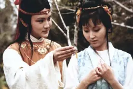 红楼梦中曹雪芹还隐藏了另一个三角关系，不是宝黛钗，而是宝黛石图片