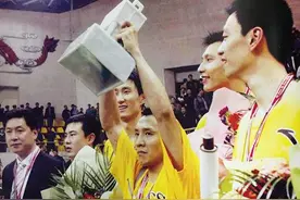 孟达谈05年江苏丢冠：输广东打击很大，此后江苏篮球开始落寞图片