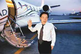 生于郴州：中国第一个购买私人飞机的亿万富豪图片