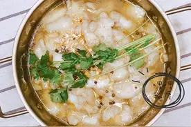 如何用普通酸菜鱼调料包做出一锅色香味俱全的酸菜鱼，赶紧收藏，图片