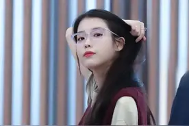 根据脸型选眼镜！选对遮面中缺陷还显脸小！图片