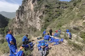 民间救援队的458次救援：误抽家属一口烟，队长自罚了一千元图片
