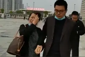 储殷教授：杜新枝把许敏给告了，虽然没有感情，但房子还是要还的图片