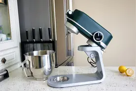 不费力气轻松揉出手套膜，小白进阶面包师，你就只差一台厨师机了图片