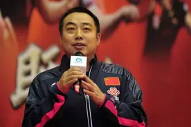 刘国梁锦标赛大总结：夸赞马龙值得所有人学习，小将仍欠缺火候图片